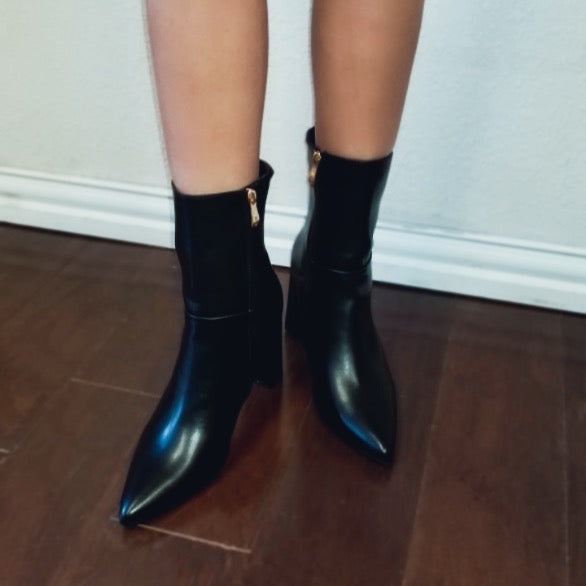 Cindi Pointed Boot